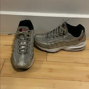 Nike Air Max 95 Silver Bullet